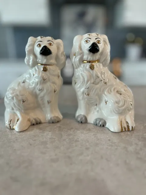 Vintage Pair Beswick Staffordshire Spaniels ~ White Gold Antique 5.5”
