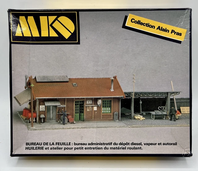 Maquette à Construire MKD - Fabrique De Meubles Réf. 650 - Kit Non Assemblé - Vintage