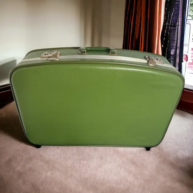 Vintage Avocado Green Luggage Hard Shell Suitcase Beauty Train 23” x 16” x 7”