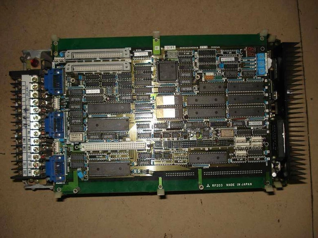 1 pz Mitsubishi MR-S3-100AA-E01 Servoamplificatore testato USATO