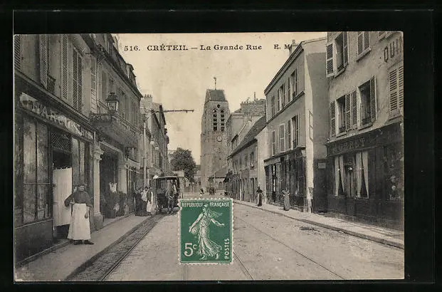 CPA Creteil, La Grande Rue, tramway tracté par des chevaux