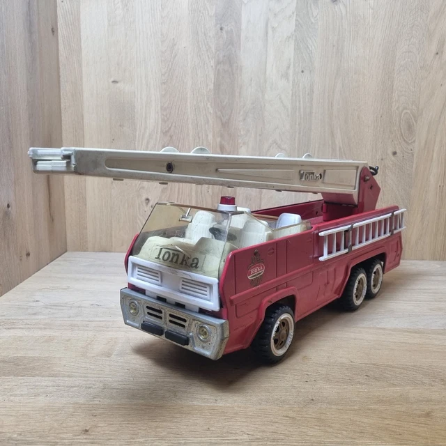 1970s VINTAGE TONKA AERIAL LADDER FIRE ENGINE