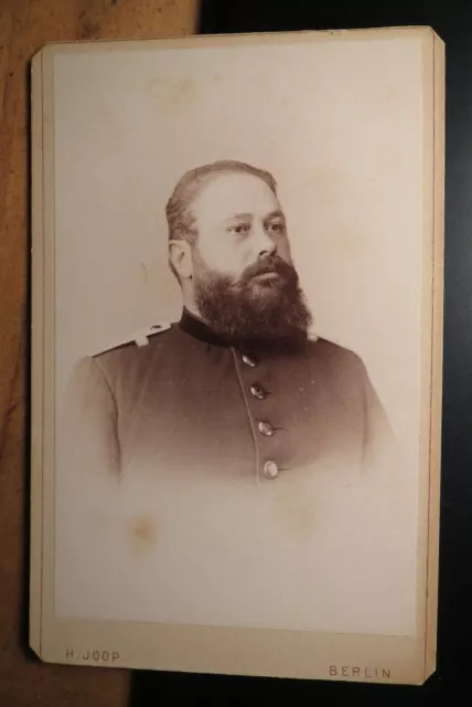 Soldat Bart Uniform ca. 1870er CDV Hermann Joop Ernst Milstner Nachfolger Berlin