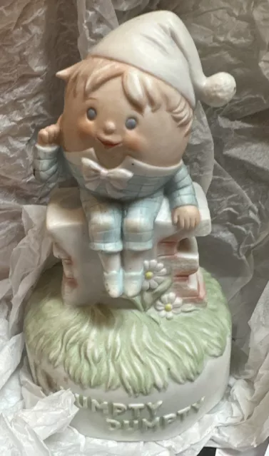 Gorham Porcelain Figurine - Humpty Dumpty - music box does not work