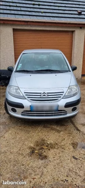 C3 hdi 1.4 en 2003  70CV