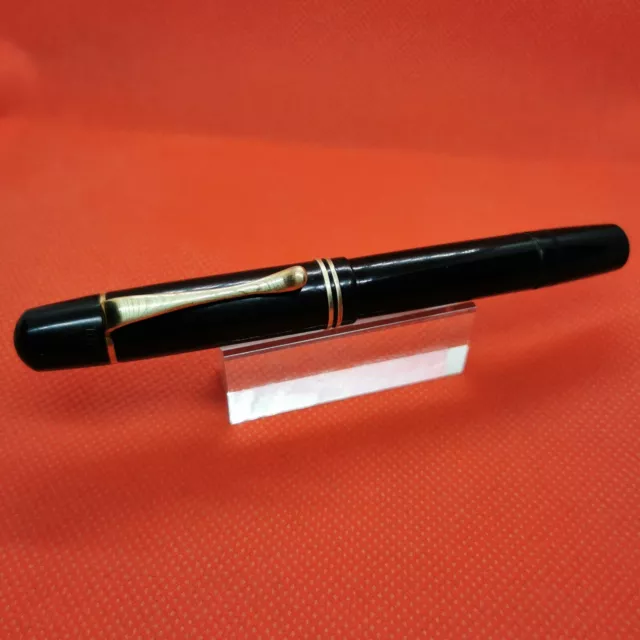 Vintage Pelikan 100N Fountain Pen - Black, 14k Gold Flexy Nib, Classic Elegance