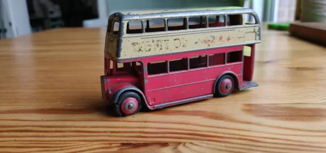 Dinkly toys die cast double deck bus