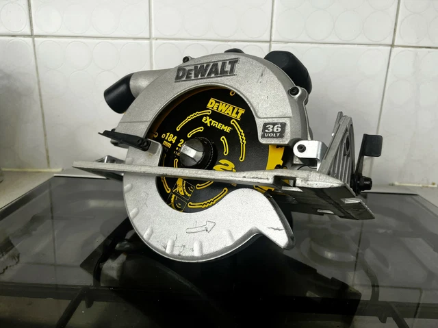 Image of Bosch PKS 66 AF circular saw at eBay website