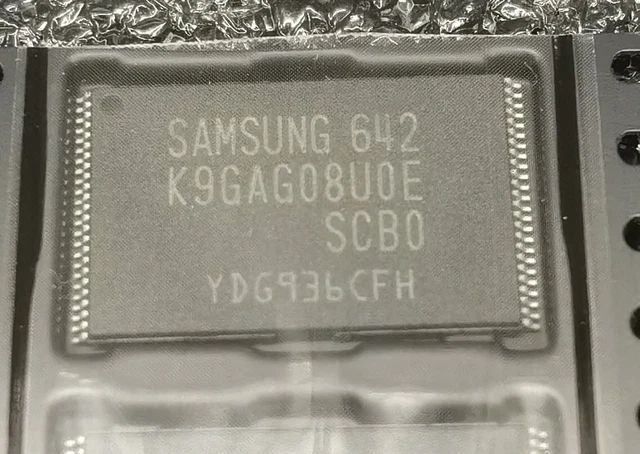 NAND K9GAG08U0E Programada: Ue46D5500 Ue40D5500 Ue37D5500 Ue32D5500 ...