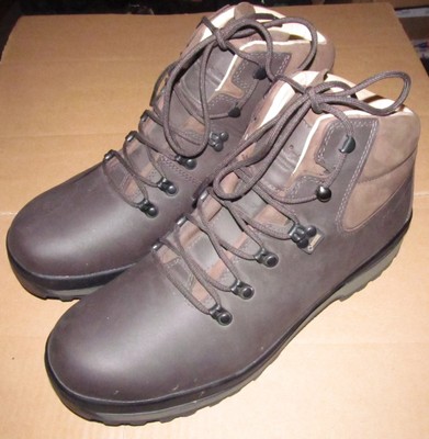 berghaus vibram walking boots