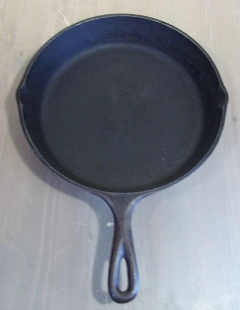 Lodge Cast Iron Three Notch #8 D1 Skillet 1960's 10" No Rust Nice Patina Useable