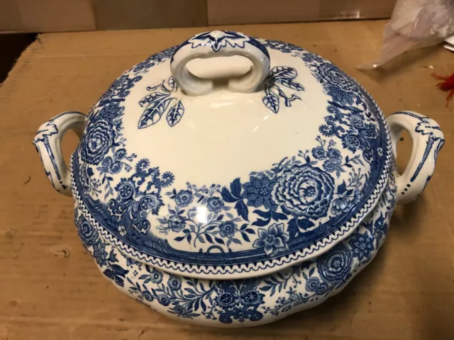 Alte grosse Schüssel mit Deckel Marke VILLEROY & BOCH Suppenterrine Terrine Rago