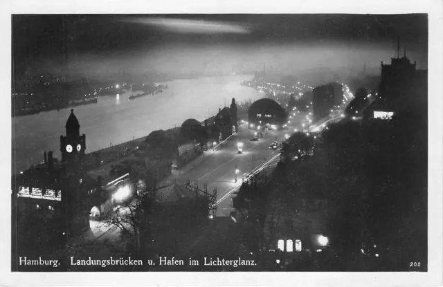 Lot361 hamburg landungsbrucken u hafen im lichterglanz germany