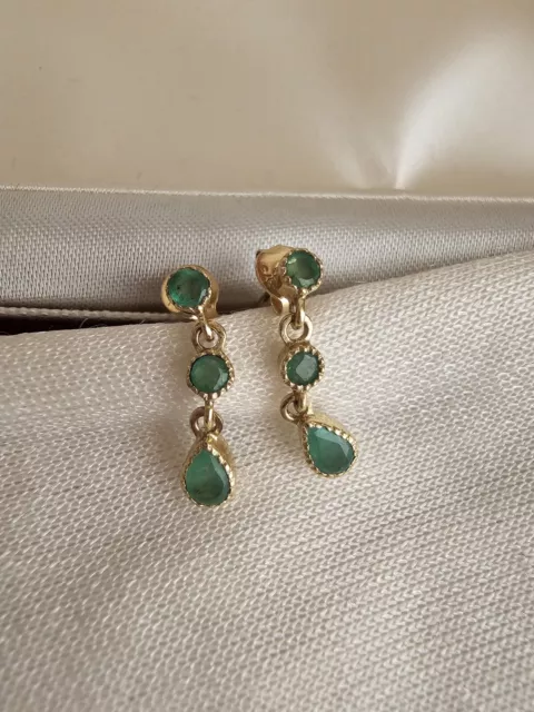 9ct gold emerald drop earrings