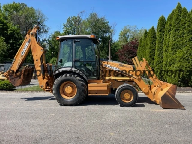 2004/2005 CASE 580SM Backhoe