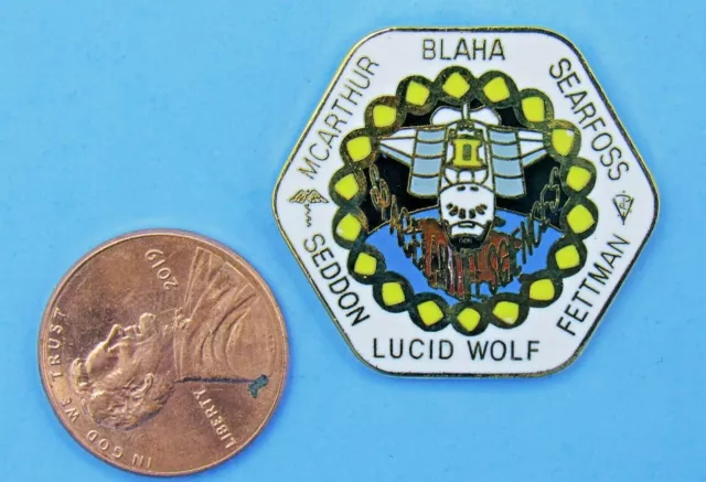 NASA OFFICIAL PIN vtg STS-58 Space Shuttle COLUMBIA Blaha Lucid Wolf LARGE