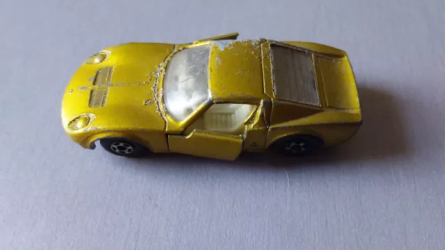 Matchbox Superfast No 33 Lamborghini Miura Dunkelrote Bodenplatte