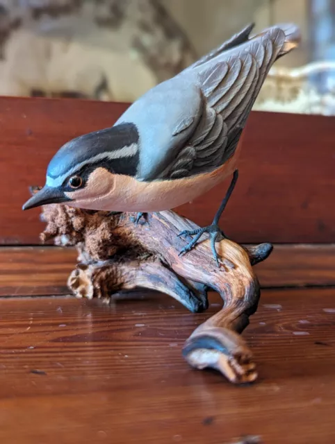 Vintage Hand Carved Wood  bird On Driftwood 5.5" X 4.25" Super Cute Great Eyes