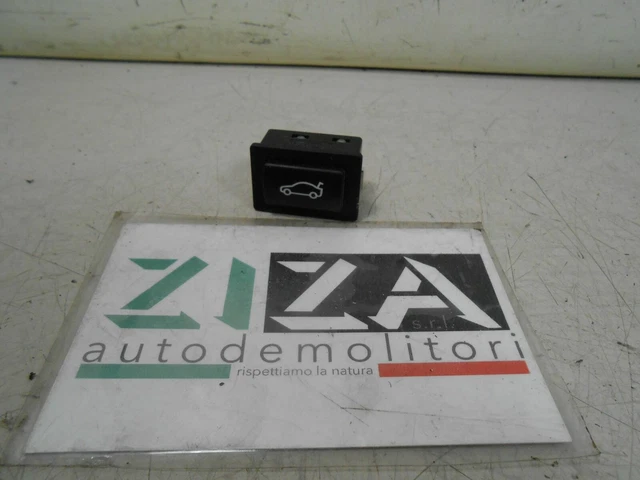 Bouton Ouverture Porte de Coffre à Bagage BMW E60 530d 2007 6921846