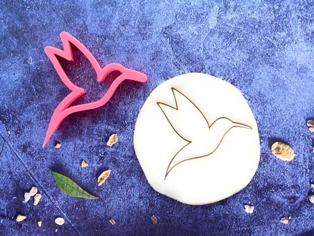 Hummingbird Cookie Cutter | Fondant Cake Decorating | UK Seller