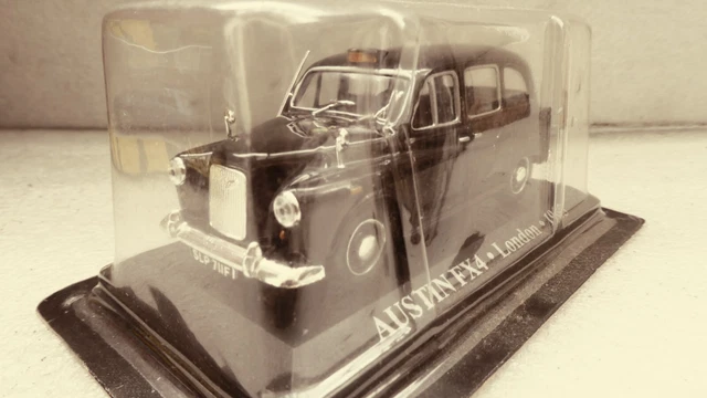 Uh Serie Presse Austin Fx 4 Taxi De Londres 1965 Neuf + Blister Serti