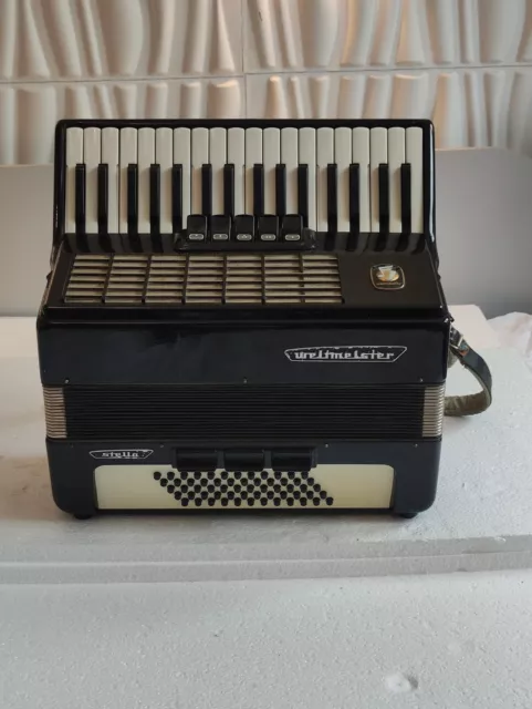Piano accordion akkordeon WELTMEISTER STELLA 60 bass