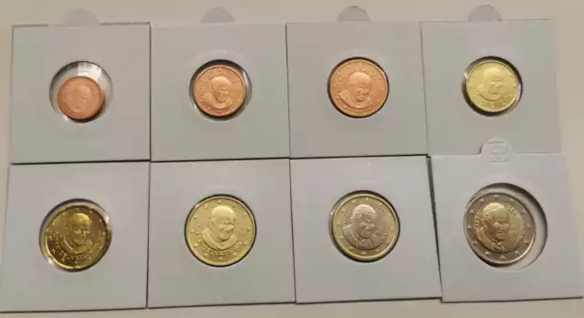 Vatikan Euro-KMS-Set  1 Cent - 2 Euro (Wählen Sie zwischen: 2002 - 2023)