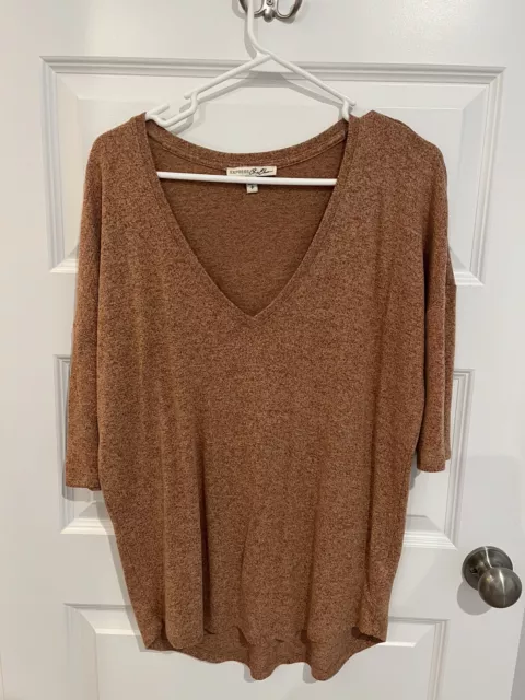 Express Shirt Women's Small Brown One Eleven V-Neck Short Sleeve Knit Pullover