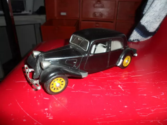 CHAMPION HI FI Citroen traction 11 BL 1/20 Superbe état