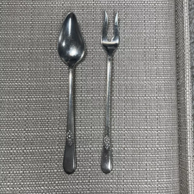 1847 Rogers Bros ADORATION 6”  Serving Fork & Spoon Silverplate Unique & Rare