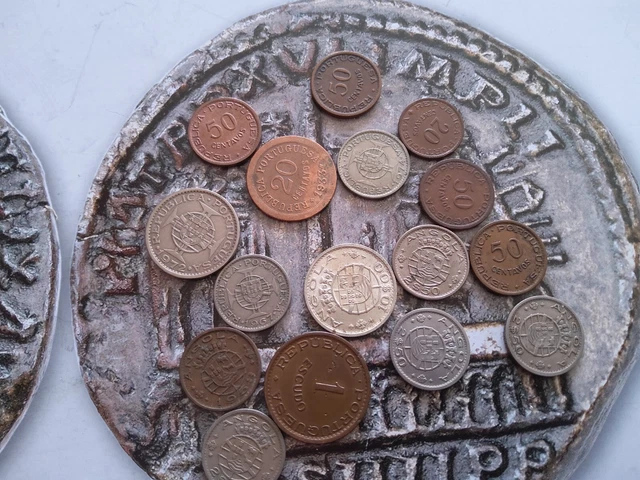 30523# Portuguese Ex-colónies lot of 16  coins included one coin silver