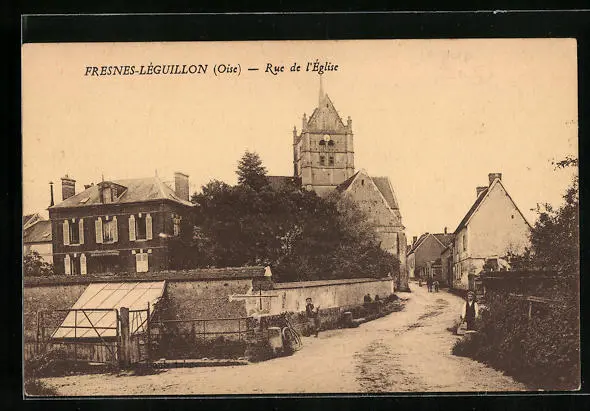 CPA Fresnes-Léguillon, Rue de l´Église, vue de la rue