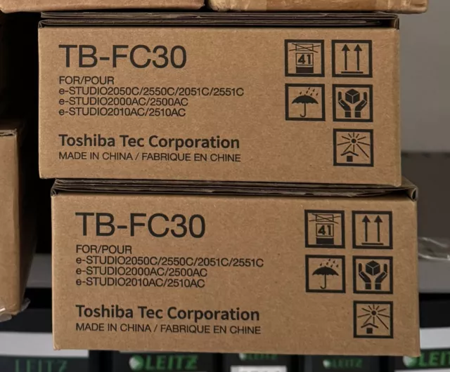 2x Toshiba TB-FC30 Resttonerbehälter, Bis zu 56.000 Seiten, Schwarz