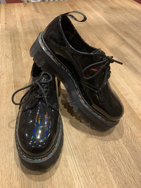Dr martens rainbow top 1461