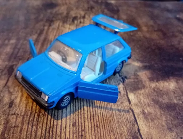 Corgi Mini Metro 1.3 HLS - Maßstab 1:36