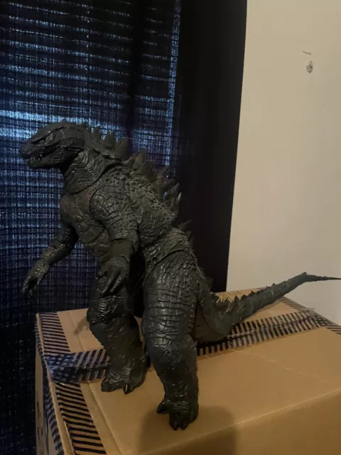 NECA Deluxe GODZILLA 2014 Figure 24" Head to Tail 12” tall Sound Works!!