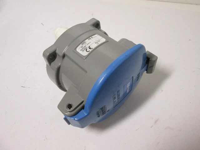 Marechal 3114016354 MARECHAL DS1 SOCKET, 30A, 440V, 2P N E, POLY, BLUE