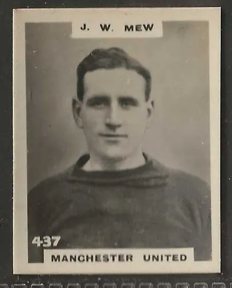 Pinnace Football-Photo Back-#0437- Manchester United - J. W. Mew