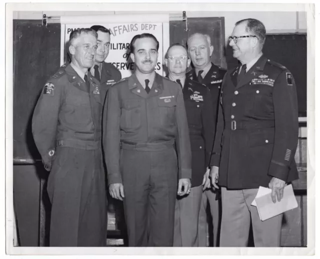 1953 Connecticut USAR PMG rector escuela general marcial foto original de noticias