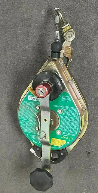 Msa  Lynx Rescuer, 75-310 Lb Capacity, 50 Feet Retractable, V02030J