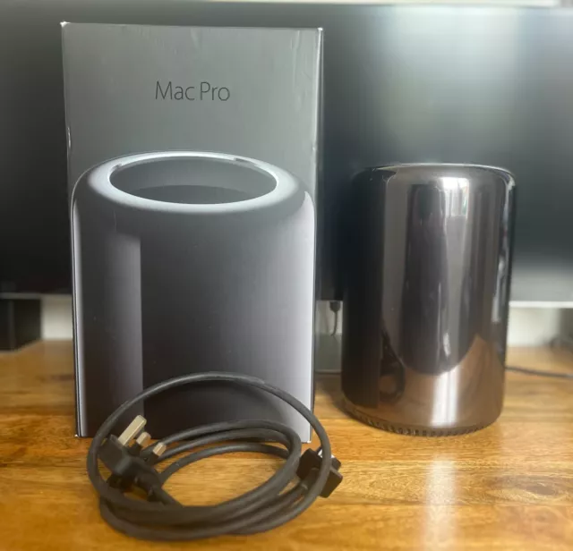 Apple Mac Pro with 16GB Ram and 1TB SSD