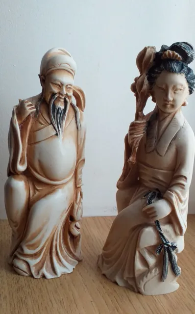 Statuette d'un couple Asiatique