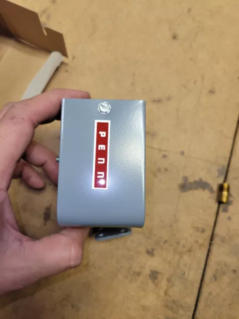 Johnson Controls P10BC-7 Pressure Switch