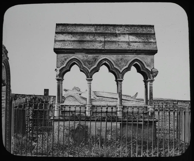 Magic Lantern Slide TOMB OF GRACE DARLING BAMBOROUGH C1890 PHOTO HERONIE