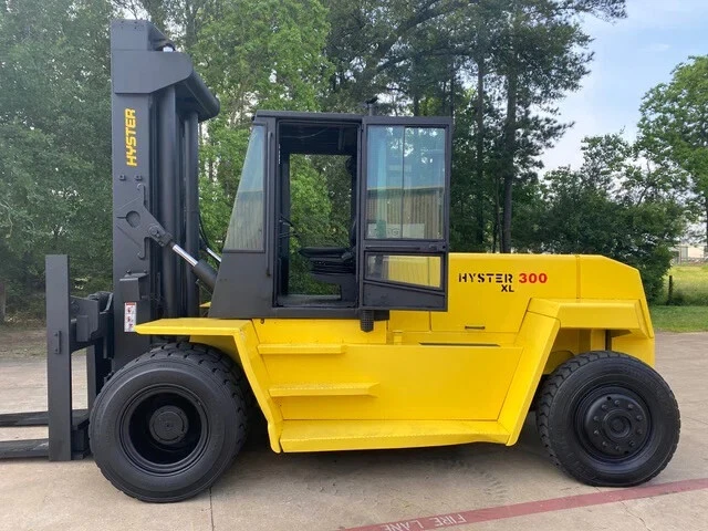 1995 Hyster H300XL 30000 LB 2 Stage Mast Enclosed Cab Forklift Reconditioned