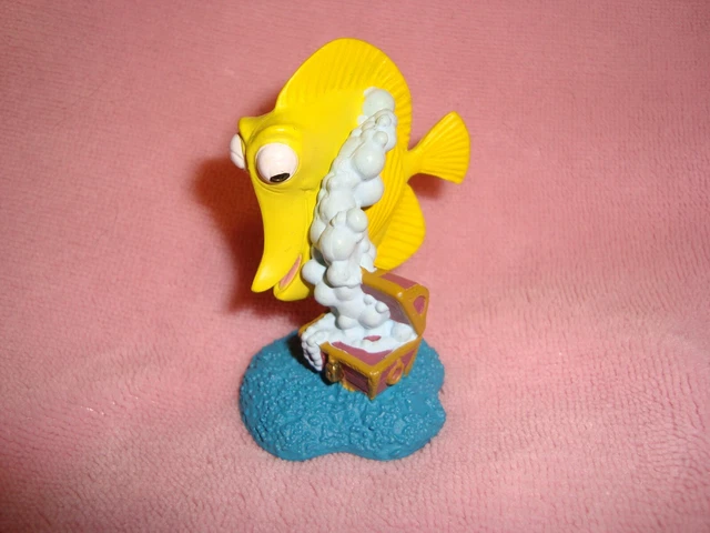 DISNEY PIXAR FINDING Nemo Yellow Tang Fish BUBBLES plastic Figure 2.5 ...