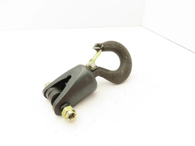 Crosby 319N Chain Hook Swivel 1.7 Ton 1" Opening 5HB Type Crosby 319N Chain Hook Swivel 1.7 Ton 1" Opening 5HB Type