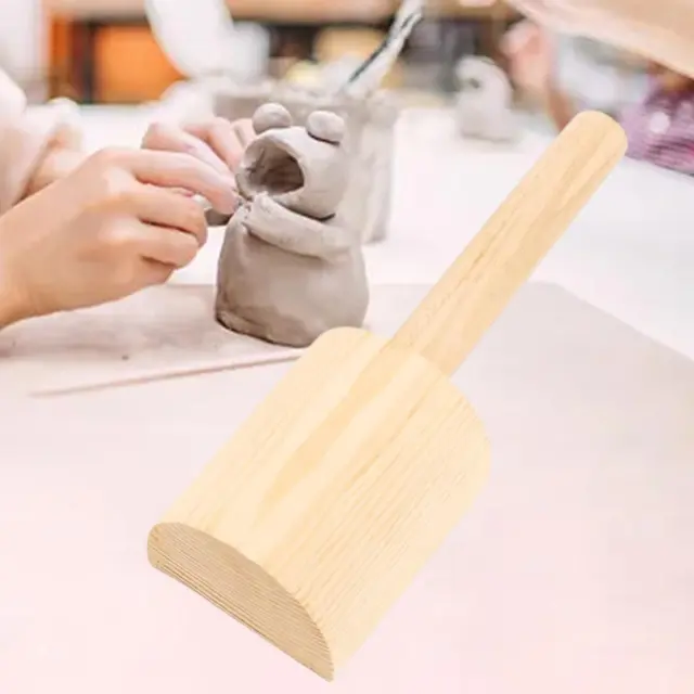 Outils de modelage en bois x 6 + un rouleau bois de DAS