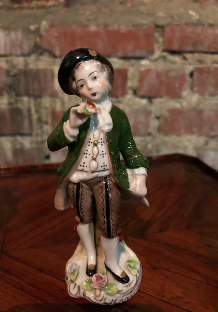 Figurines / personnages (la paire) en porcelaine de Sitzendorf (Allemagne Est) 1 3