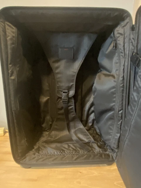 Tumi 22024DH Black Ballistic Nylon Rolling Wheeled 24" Suitcase Luggage Alpha 11